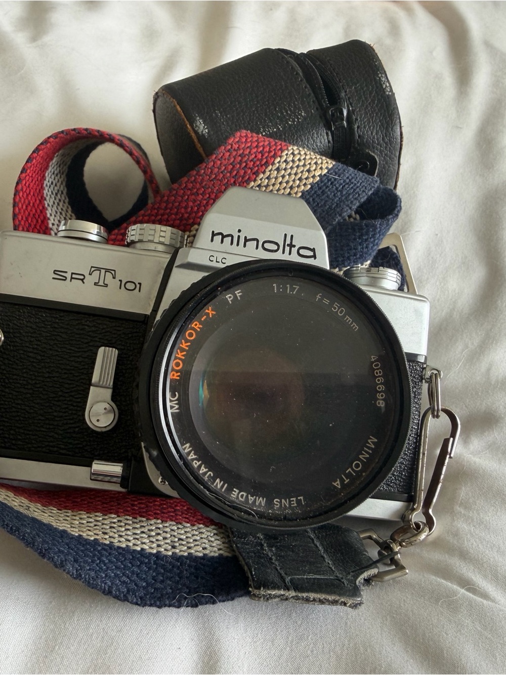 Minolta SR-T 101 35mm Vintage Film Camera with Black and Silver Body